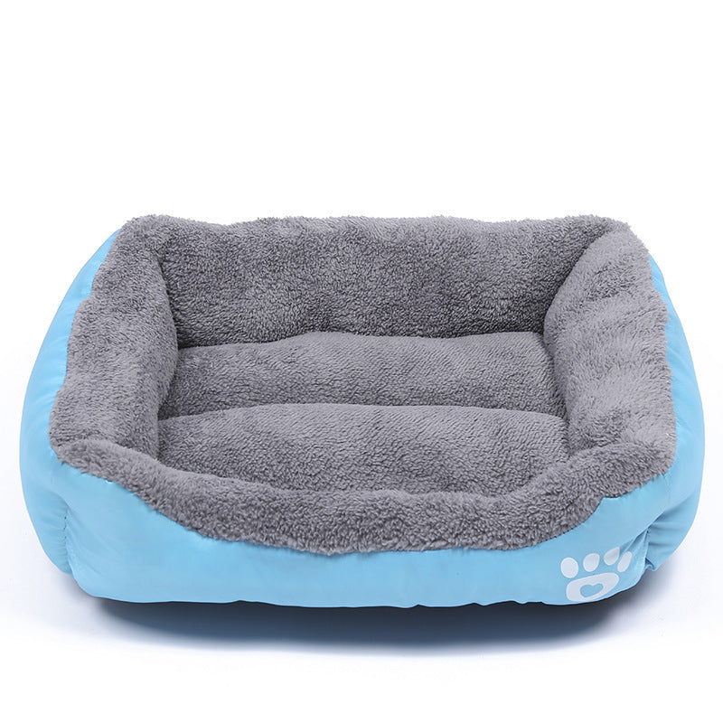 Soft cozy fleece pet bed with waterproof bottom for all pets